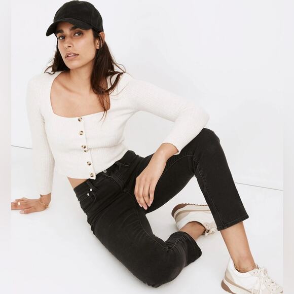 Madewell Classic Straight Jeans in Lunar Wash black stretchy high rise frayed - Picture 5 of 8